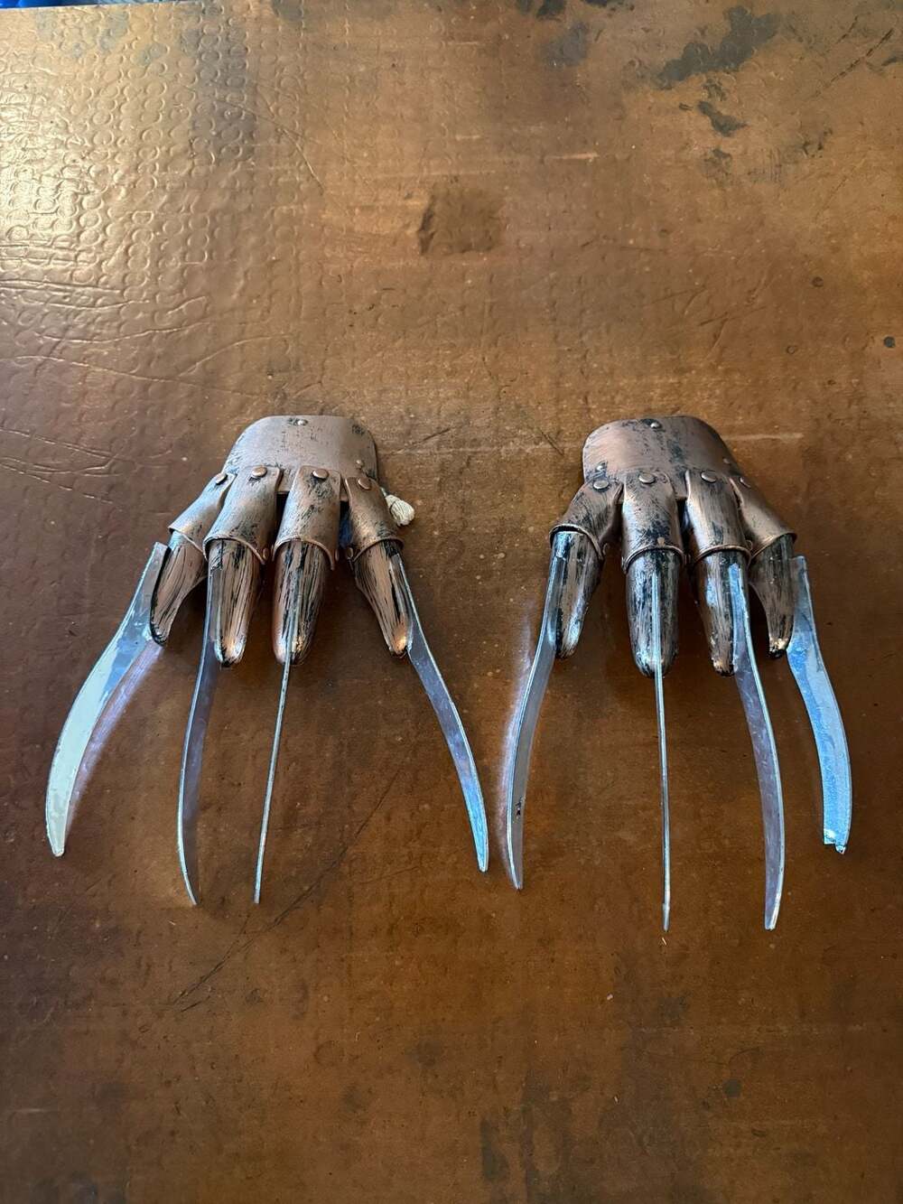 A Nightmare on Elm Street Freddy Krueger Costume Glove Prop
